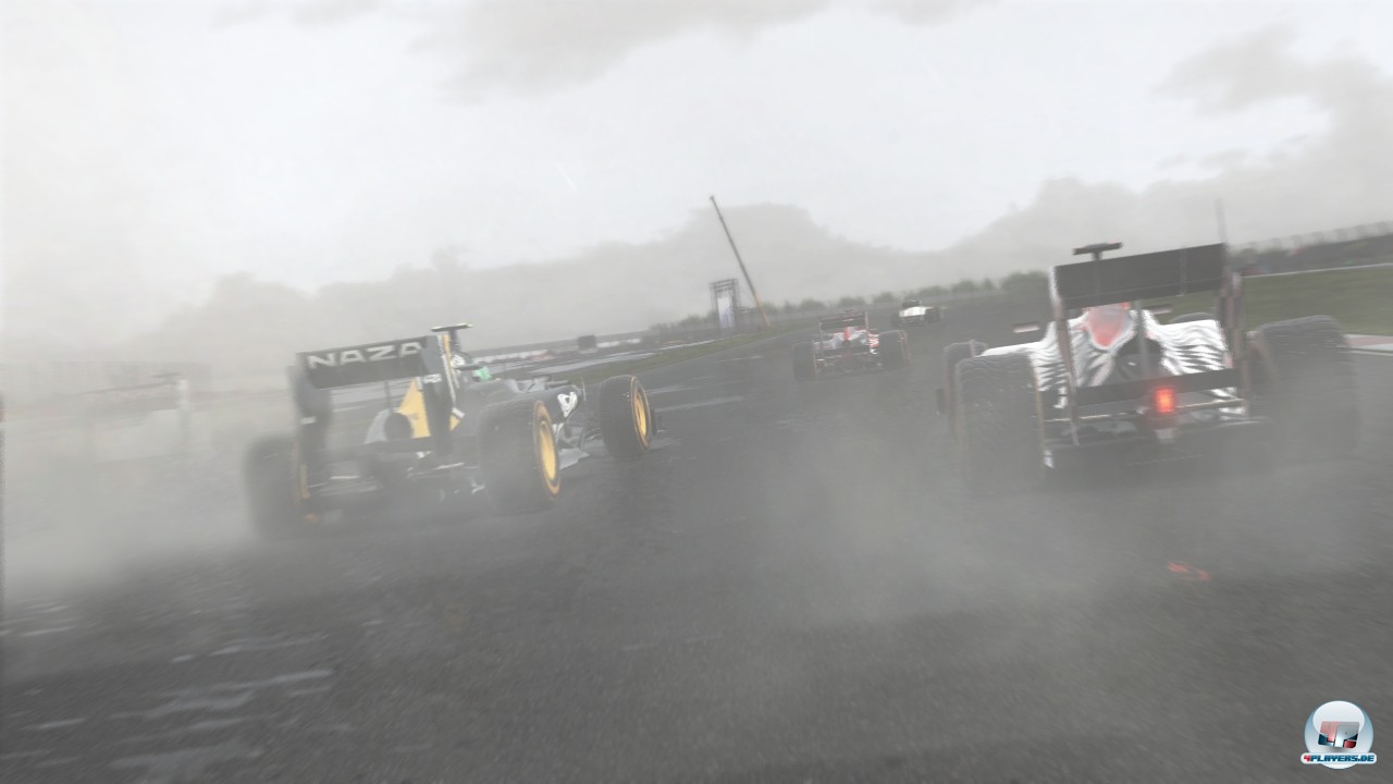 Bei Regenwetter wird die Sicht aufgrund der aufgewirbelten Gischt deutlich beeintr&auml;chtigt.