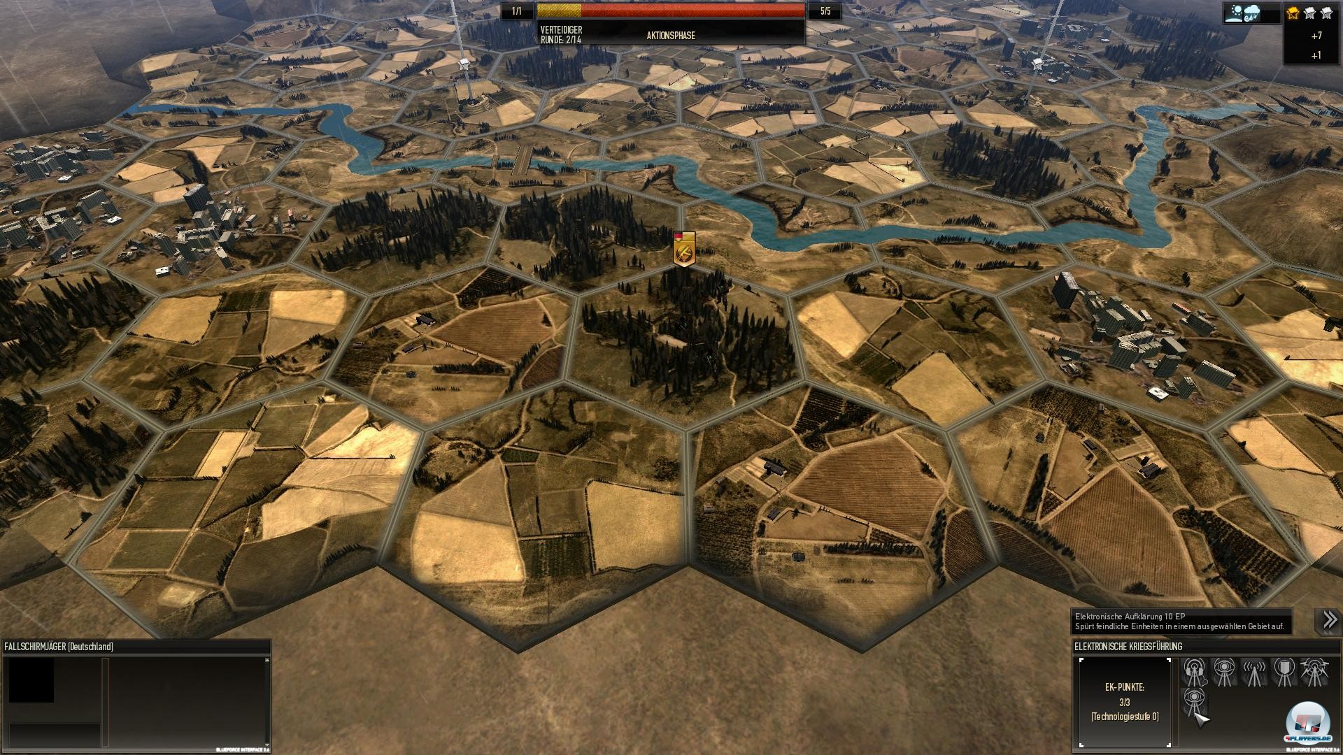 Die Hexfelder verhei&szlig;en Tiefgang, der auf Dauer nicht vorhanden ist. 