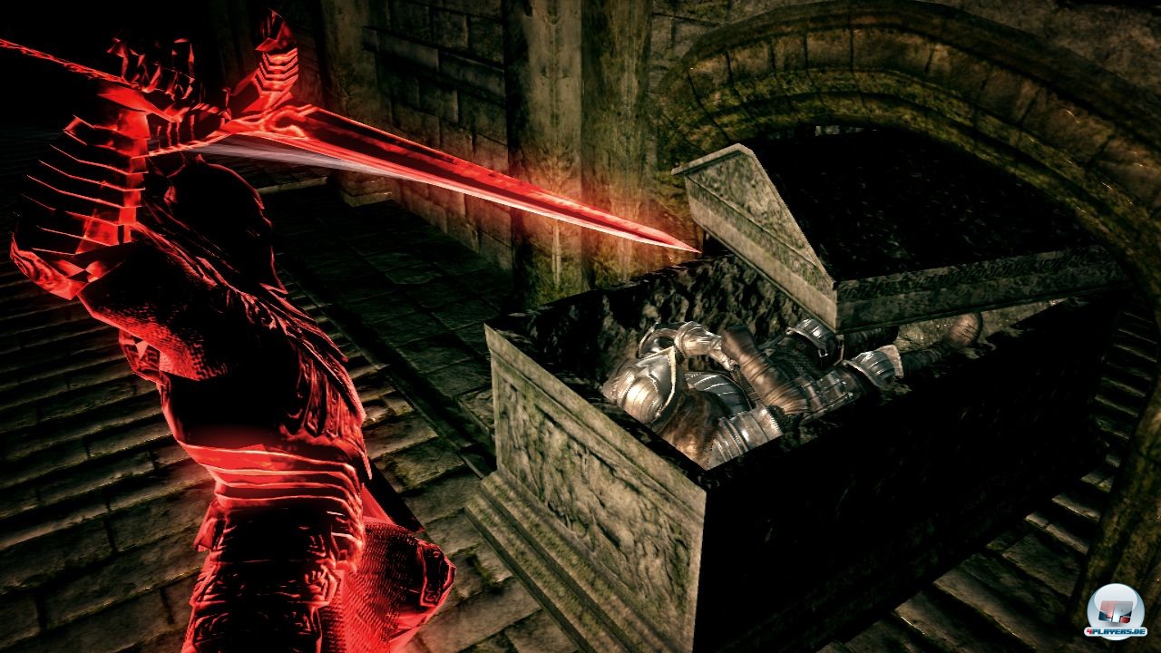 Vorsicht: Wer online spielt, kann auch von schwarzen Phantomen &uuml;berrascht werden.