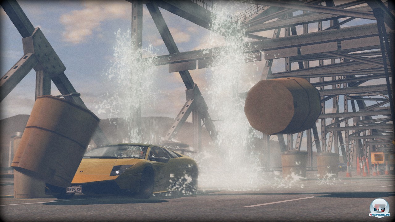 Ohne R&uuml;cksicht auf Verluste geht es mit Vollgas durch San Francisco.