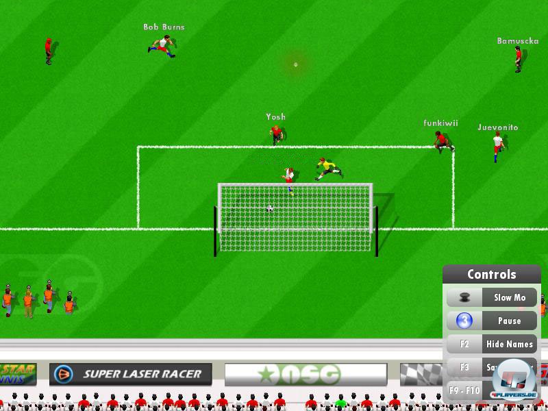 Per Knopfdruck kann man sich zum Pass anbieten. Je mehr man sich in der Freizeit mit den Teamkameraden anfreundet, desto h&auml;ufiger spielen sie ab.