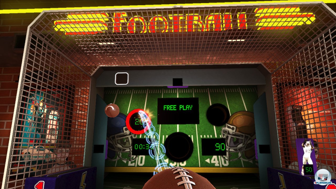 Football erinnert an Schie&szlig;buden auf dem Jahrmarkt.