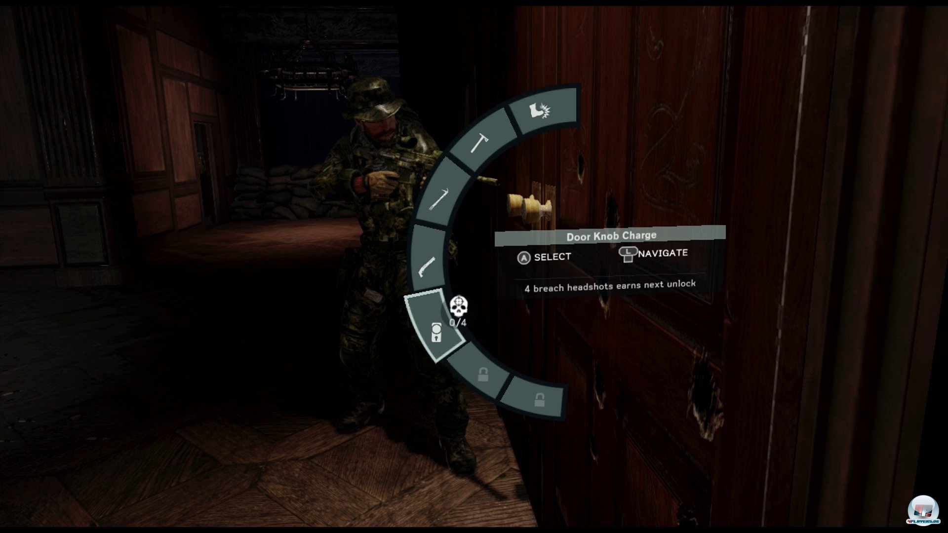 Wie h&auml;tten's die T&uuml;r gern ge&ouml;ffnet? Mit dem Tomahawk, dem Brecheisen oder dem Schrotgewehr?