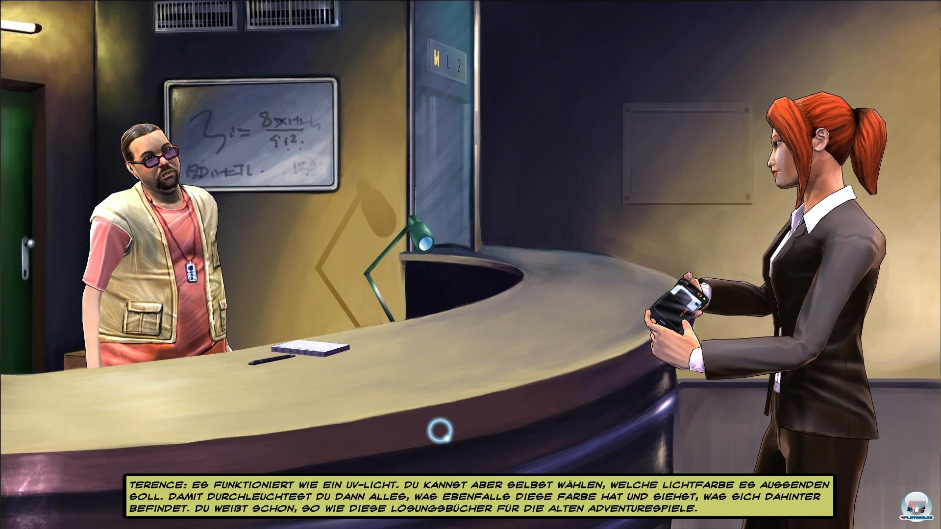 Eine Hand w&auml;scht die andere: Terence r&uuml;ckt ein Artefakt nicht auf Anhieb heraus.