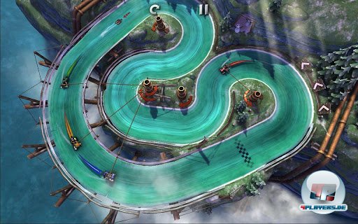 Die &uuml;berschaubare Auswahl an Blechschlitten wird nach und nach freigeschaltet und l&auml;sst sich in vier Farben lackieren.