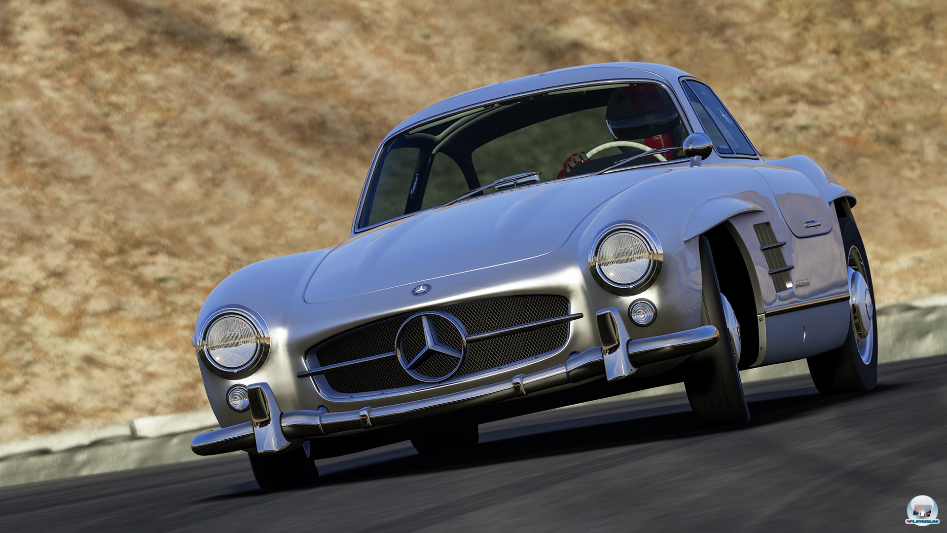 Die Fahrzeugauswahl wurde zwar kastriert, kann sich mit einem gro&szlig;artigen Repertoire aus Sport- und Rennwagen sowie Oldtimern trotzdem sehen lassen.