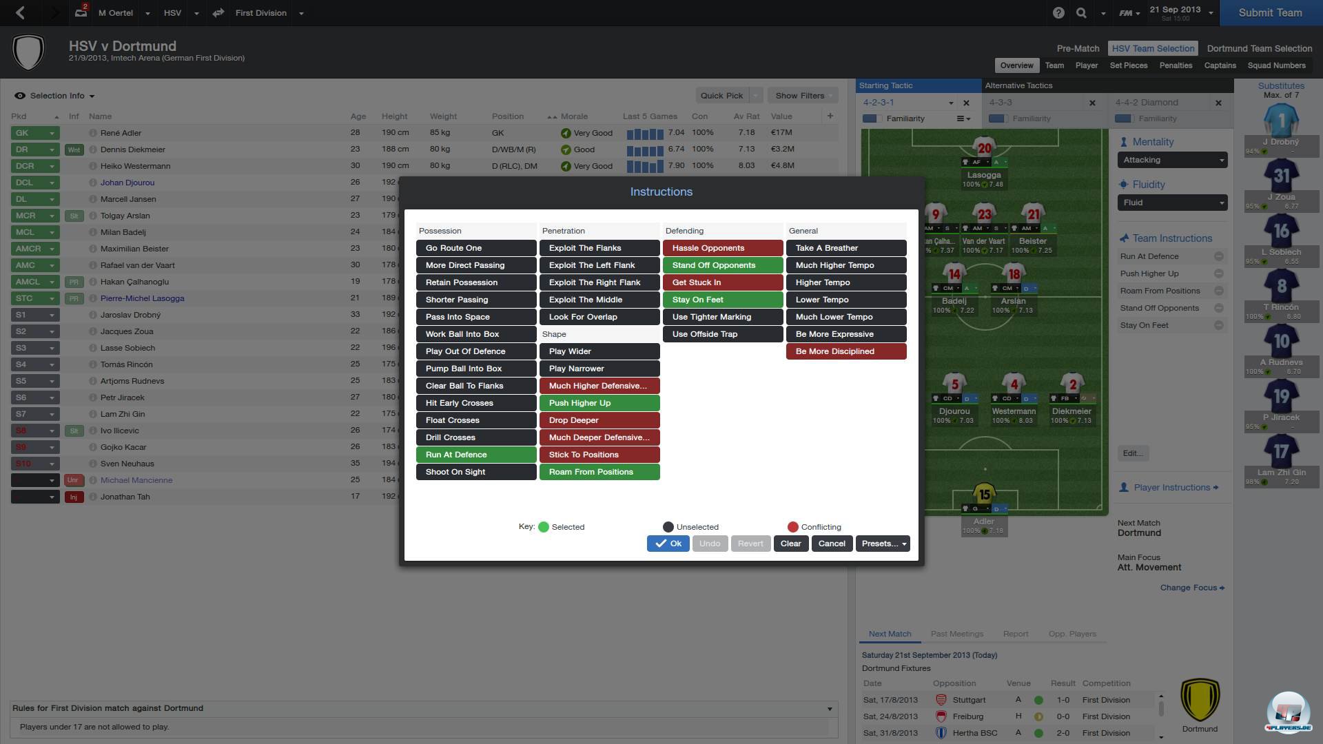 Bei den Einstellungen der taktischen Ausrichtung kann man sich vom Co-Trainer helfen lassen - auch w&auml;hrend der Spiele.